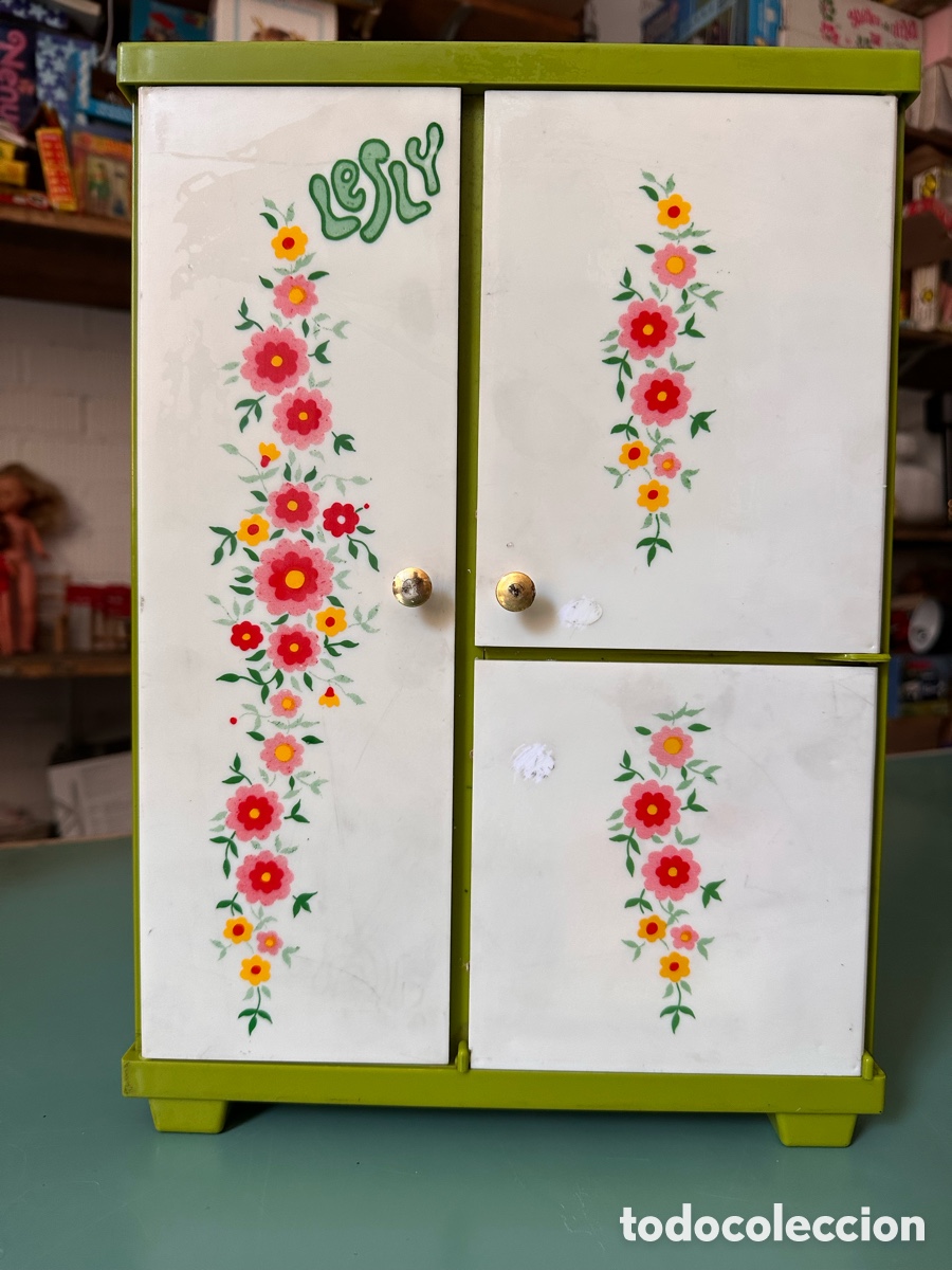 Mu&ntilde;ecas Lesly Cl&aacute;sicas de colecci&oacute;n: ARMARIO LESLY DE FAMOSA. HERMANA DE NANCY