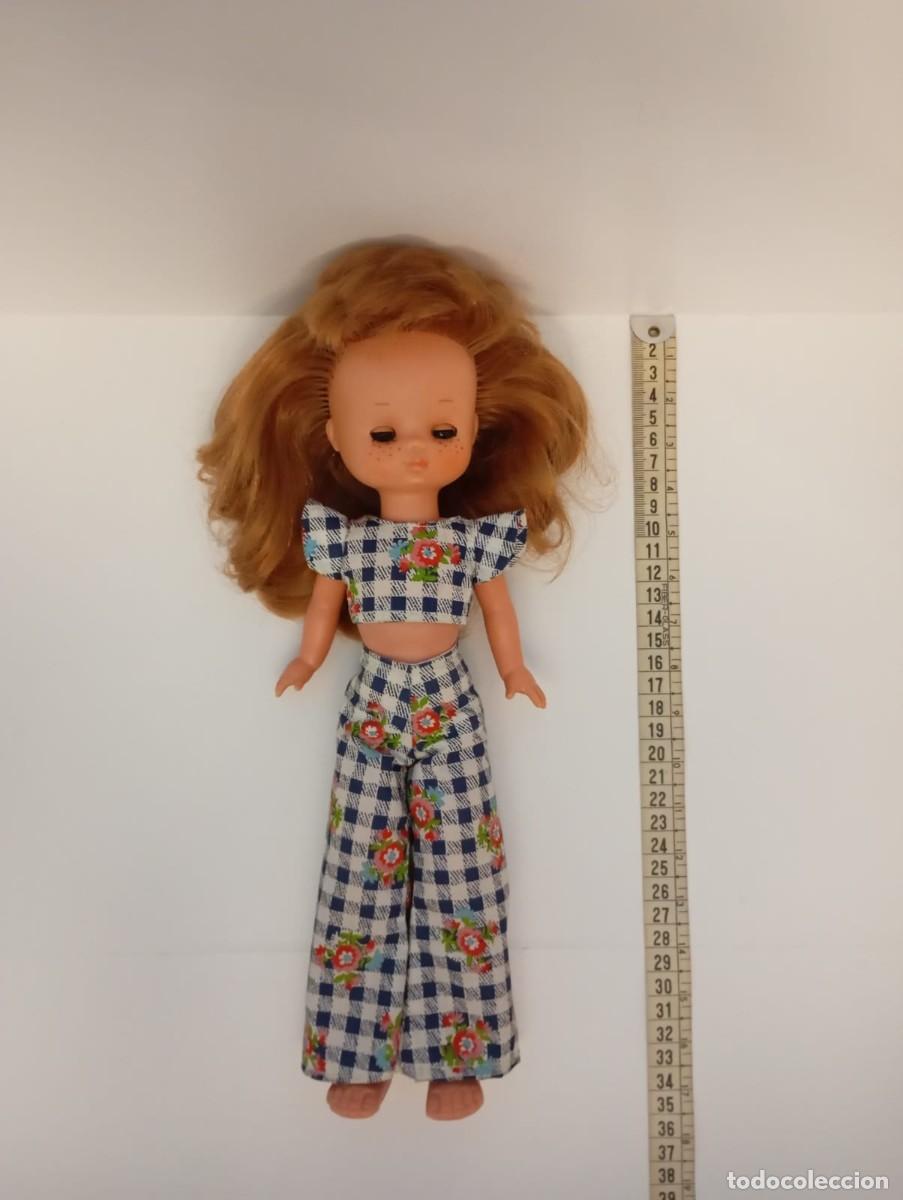 Mu&ntilde;ecas Lesly cl&aacute;sicas de colecci&oacute;n: Mu&ntilde;eca Lesly pelirroja con conjunto jard&iacute;n ojos Arona (no retocada) Est&aacute; en buen estado y las articu