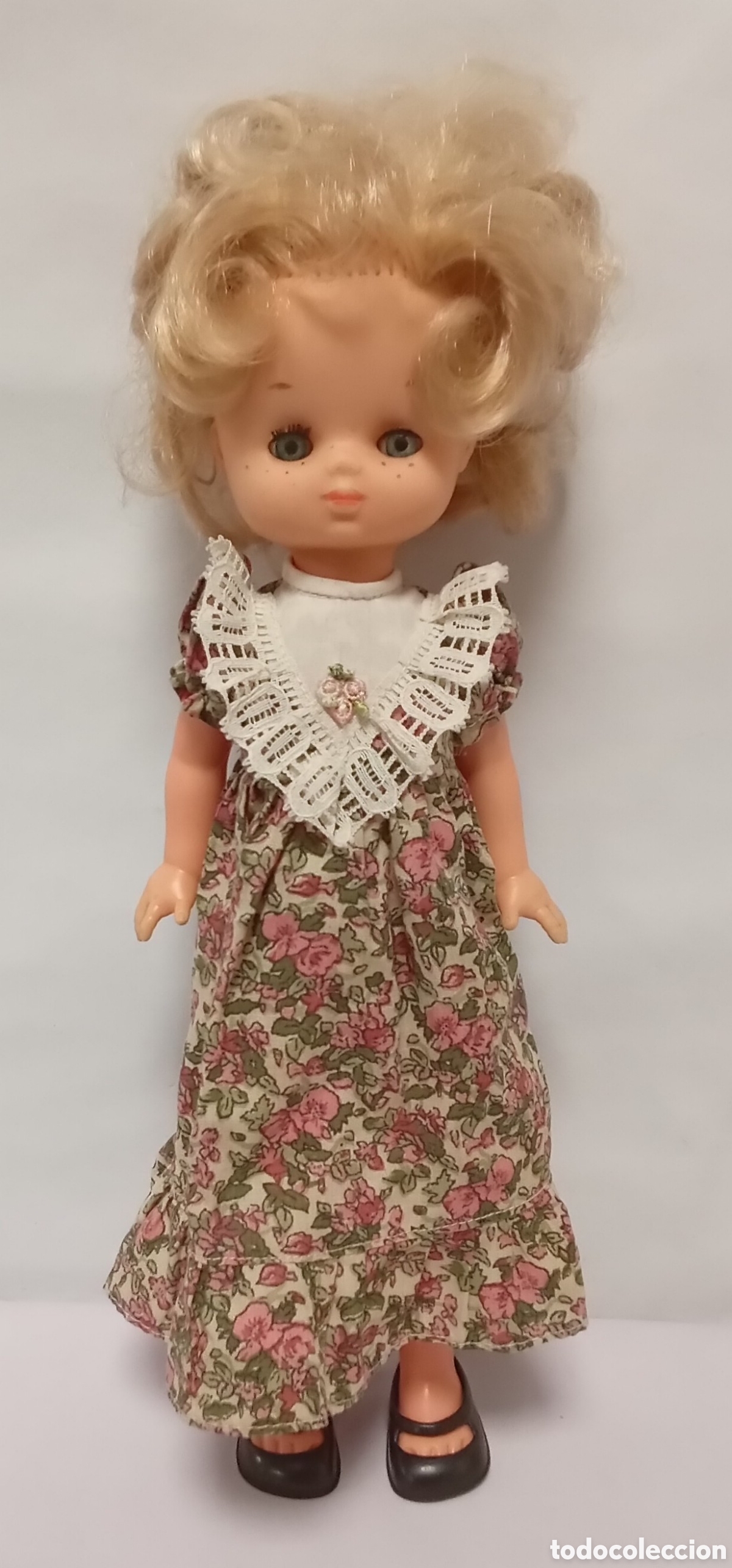 Mu&ntilde;ecas Lesly cl&aacute;sicas de colecci&oacute;n: Mu&ntilde;eca Lesly Conjunto Flores Famosa A&ntilde;os 70 Espa&ntilde;a