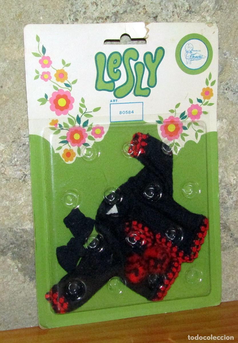 Mu&ntilde;ecas Lesly cl&aacute;sicas de colecci&oacute;n: LESLY, DE FAMOSA: ANTIGUO BLISTER CHAQUETA DE LANA Y GUANTES - 80584 - NUEVO - A&Ntilde;OS 70