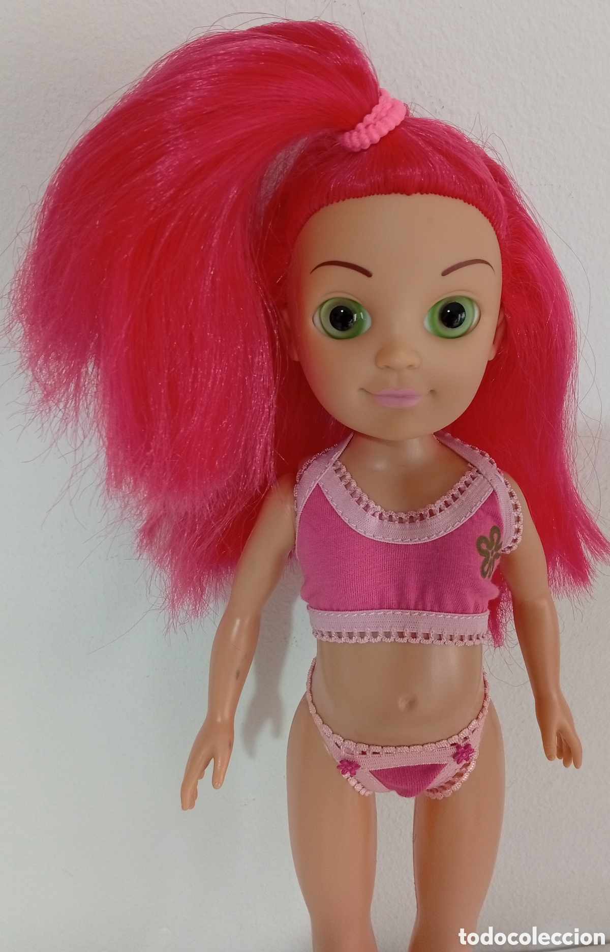 Mu&ntilde;ecas Lesly cl&aacute;sicas de colecci&oacute;n: Mu&ntilde;eca pelo rosa hermana de Nancy de famosa