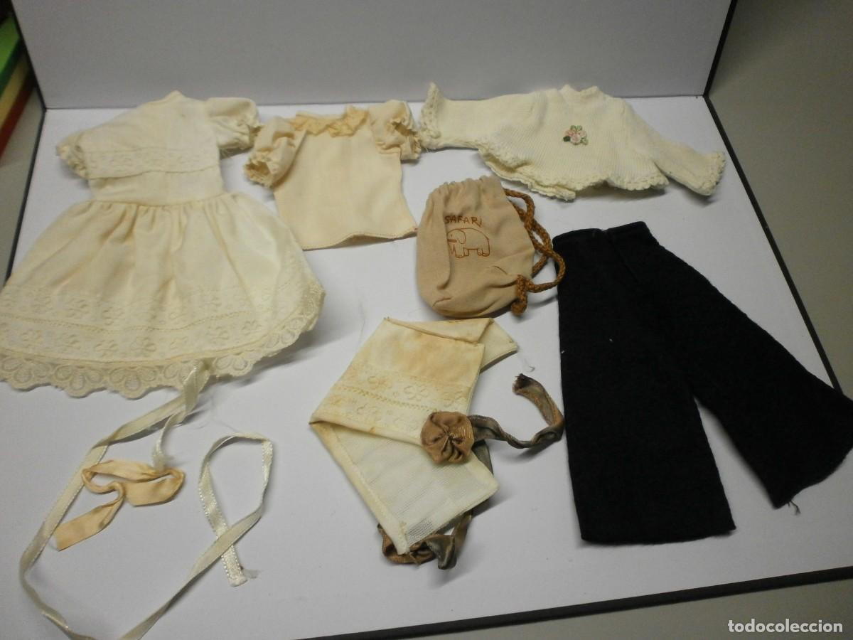 Mu&ntilde;ecas Lesly cl&aacute;sicas de colecci&oacute;n: lote de ropa vestidos lesly