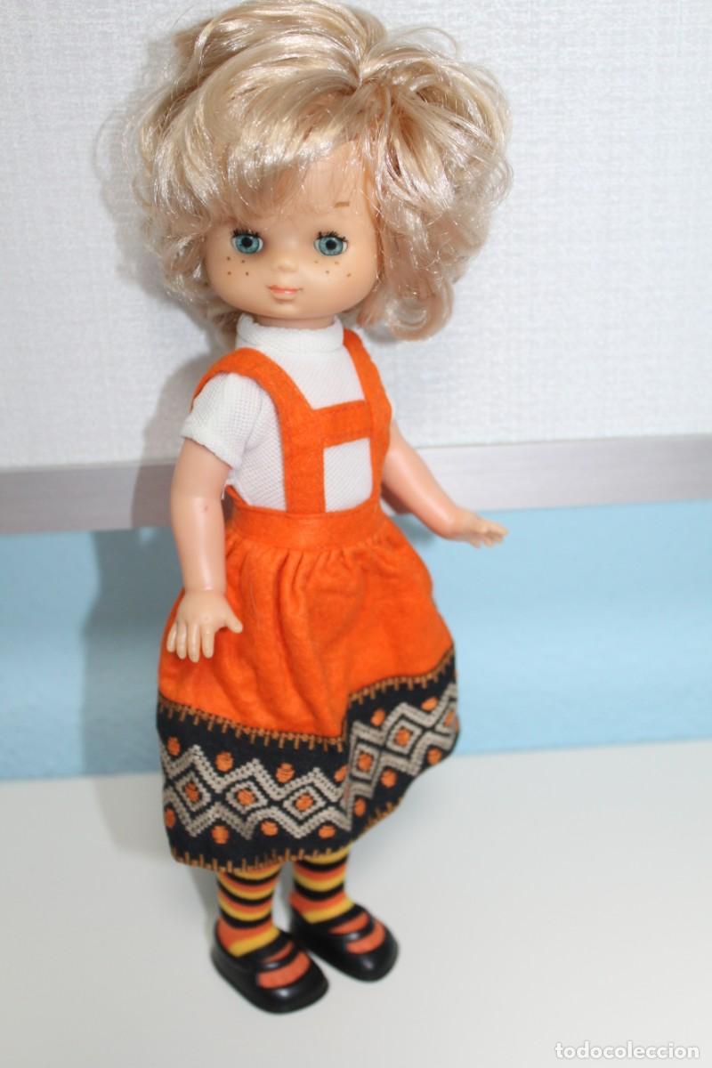 Mu&ntilde;ecas Lesly cl&aacute;sicas de colecci&oacute;n: LESLY DE FAMOSA VESTIDA JACKAR - A&Ntilde;OS 70