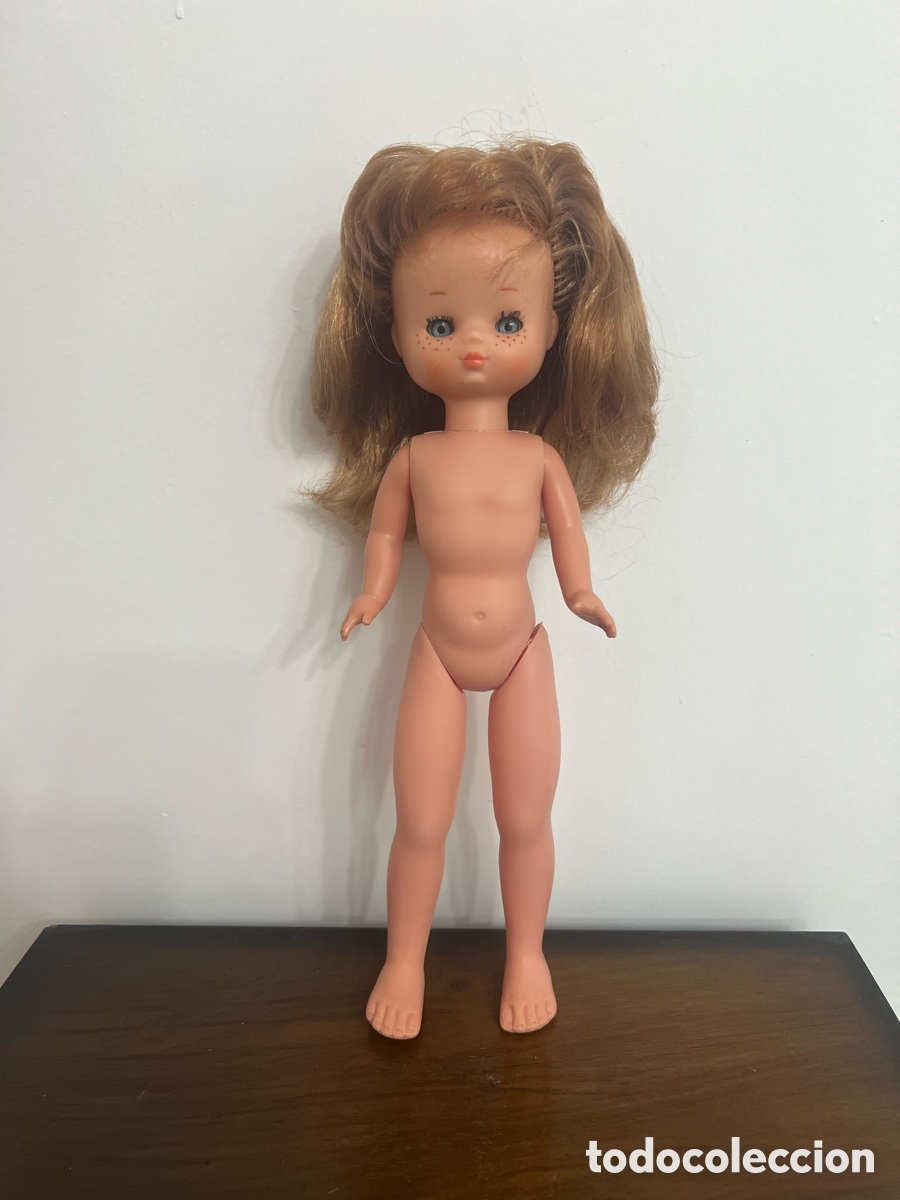 Mu&ntilde;ecas Lesly cl&aacute;sicas de colecci&oacute;n: Lesly pelirroja con flequillo melena