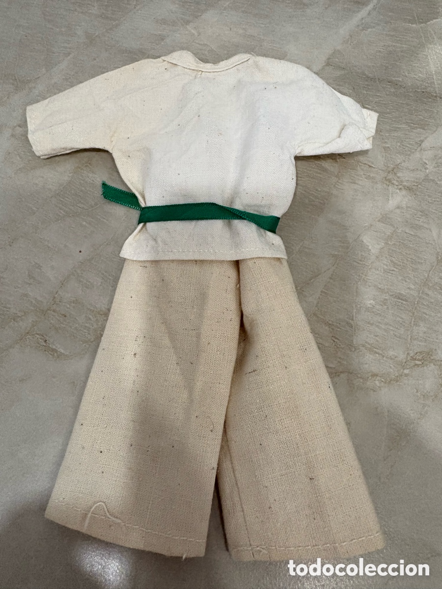 Mu&ntilde;ecas Lesly cl&aacute;sicas de colecci&oacute;n: Conjunto de Karate de la mu&ntilde;eca Lesly - Foto 2