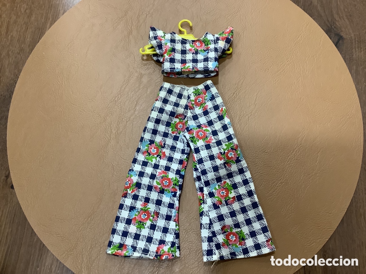Mu&ntilde;ecas Lesly cl&aacute;sicas de colecci&oacute;n: CONJUNTO LESLY FAMOSA EN EL JARDIN