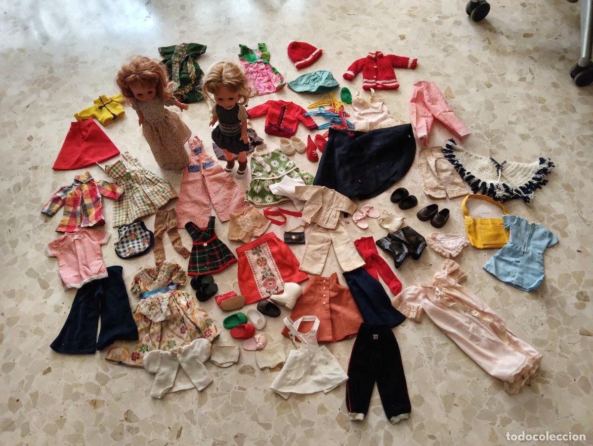 Mu&ntilde;ecas Lesly cl&aacute;sicas de colecci&oacute;n: GRAN LOTE FAMOSA LESLY - 2 MU&Ntilde;ECAS Y GRAN SURTIDO DE VESTIDOS Y COMPLEMENTOS ORIGINALES