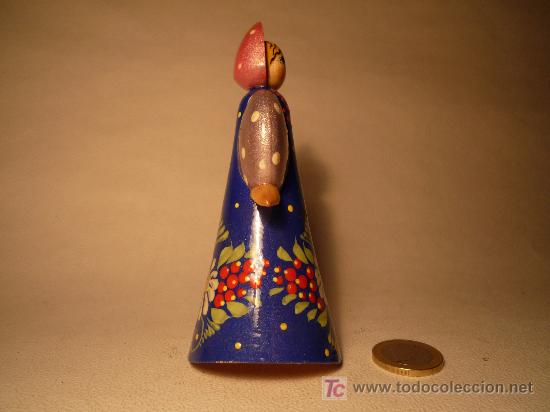 Mu&ntilde;ecas modernas: Mu&ntilde;eca rusa de madera - Foto 3