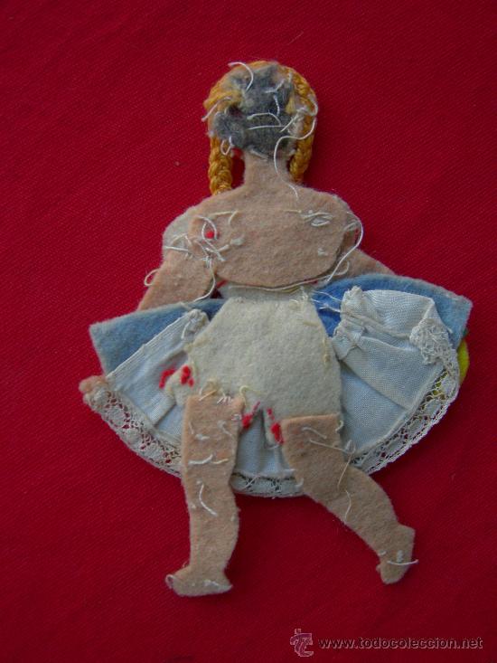 Mu&ntilde;ecas modernas: MU&Ntilde;ECA PLANA DE FIELTRO - Foto 2