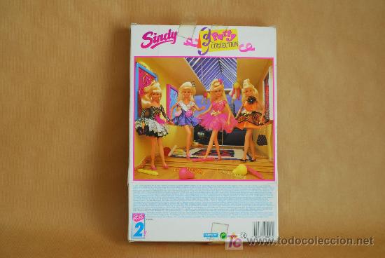Mu&ntilde;ecas modernas: Traje de Sindy. En caja sin estrenar. - Foto 2