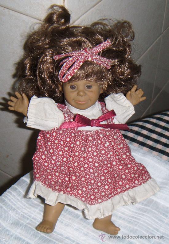 Mu&ntilde;ecas modernas: mu&ntilde;eca mulata gestitos - Foto 1