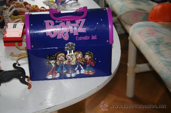 Mu&ntilde;ecas modernas: cabas metalico de la mu&ntilde;eca bratz - Foto 2