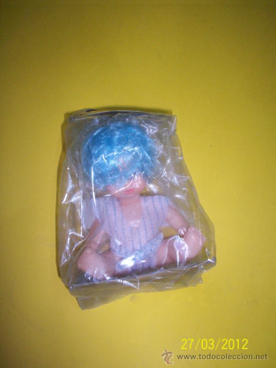 Mu&ntilde;ecas modernas: MU&Ntilde;ECA MINI PLASTICO ANTIGUA - Foto 1