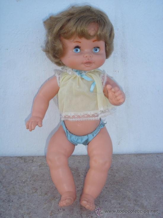 Mu&ntilde;ecas modernas: mu&ntilde;eca antigua a&ntilde;os 60-70 - Foto 1