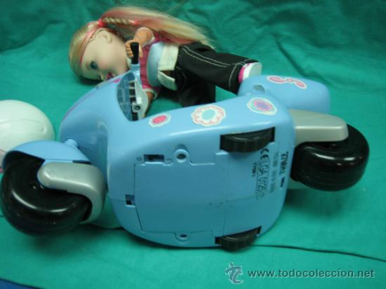 Mu&ntilde;ecas modernas: Mu&ntilde;eca en moto de Mattel 2001 - Foto 9