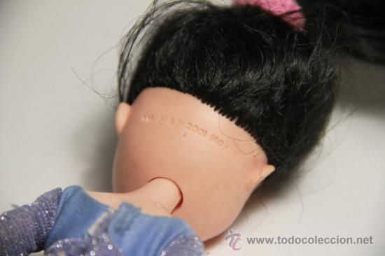 Mu&ntilde;ecas modernas: MU&Ntilde;ECA BRATZ, 2001 - Foto 5
