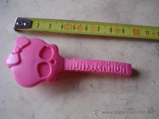 Mu&ntilde;ecas modernas: CEPILLO MONSTERHIGH - Foto 1