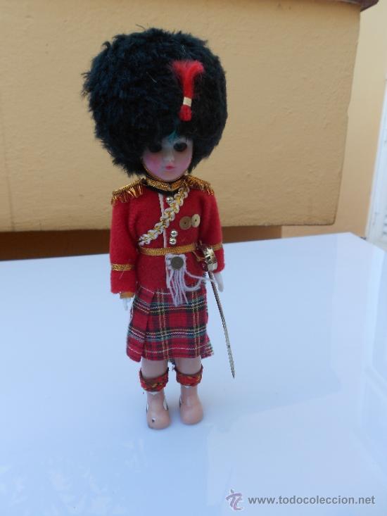 Mu&ntilde;ecas modernas: ANTIGUA MU&Ntilde;ECO DE INGLATERRA - Foto 3