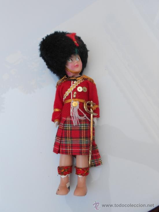 Mu&ntilde;ecas modernas: ANTIGUA MU&Ntilde;ECO DE INGLATERRA - Foto 2