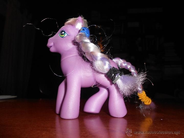 Mu&ntilde;ecas modernas: LITTLE PONY HASBRO A&Ntilde;O 2006 - Foto 2