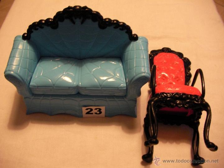 Mu&ntilde;ecas modernas: MOBILIARIO PARA MU&Ntilde;ECA MONSTER HIGH - Foto 1