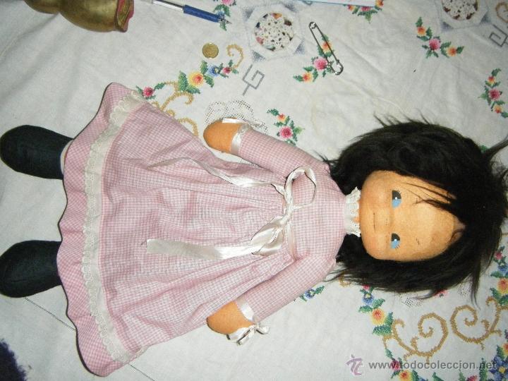 Mu&ntilde;ecas modernas: PRECIOSA MU&Ntilde;ECA ANTIGUA DE TRAPO - Foto 1