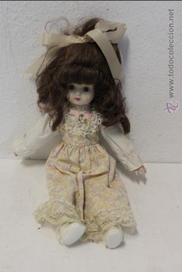 Mu&ntilde;ecas modernas: Mu&ntilde;eca de Porcelana &ndash; Colecci&oacute;n Vintage - Foto 1