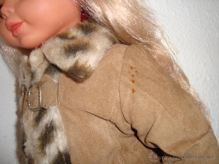 Mu&ntilde;ecas modernas: manchitas de oxido en el abrigo - Foto 5
