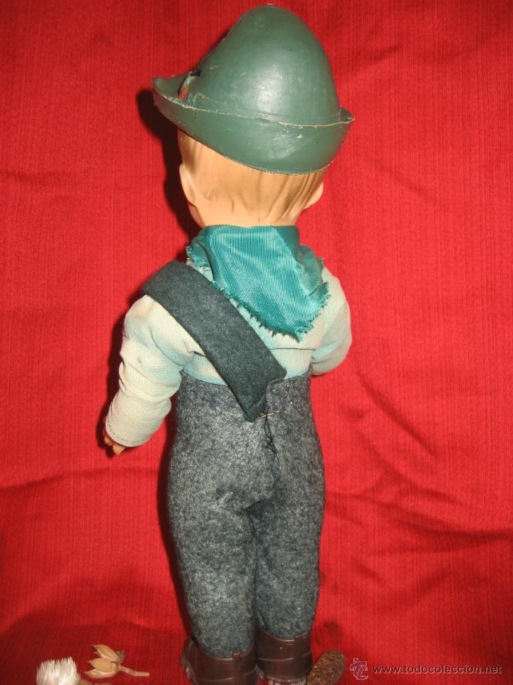 Mu&ntilde;ecas modernas: MU&Ntilde;ECO VESTIDO DE TIROL&Eacute;S - Foto 3