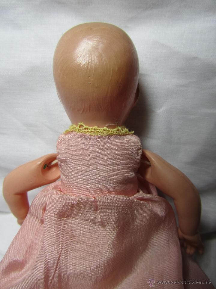 Mu&ntilde;ecas modernas: Peque&ntilde;o mu&ntilde;eco alem&aacute;n de celuloide con capa larga - Foto 5