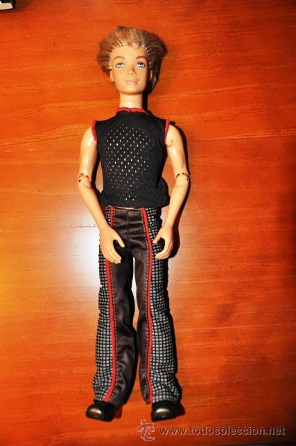 Mu&ntilde;ecas modernas: Mu&ntilde;eco Bratz de Mattel - Foto 1