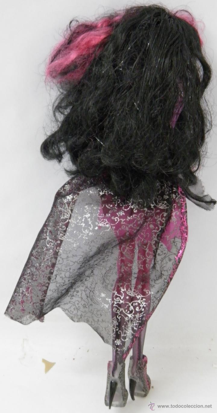 Mu&ntilde;ecas modernas: DRACULAURA,MONSTER HIGH - Foto 3