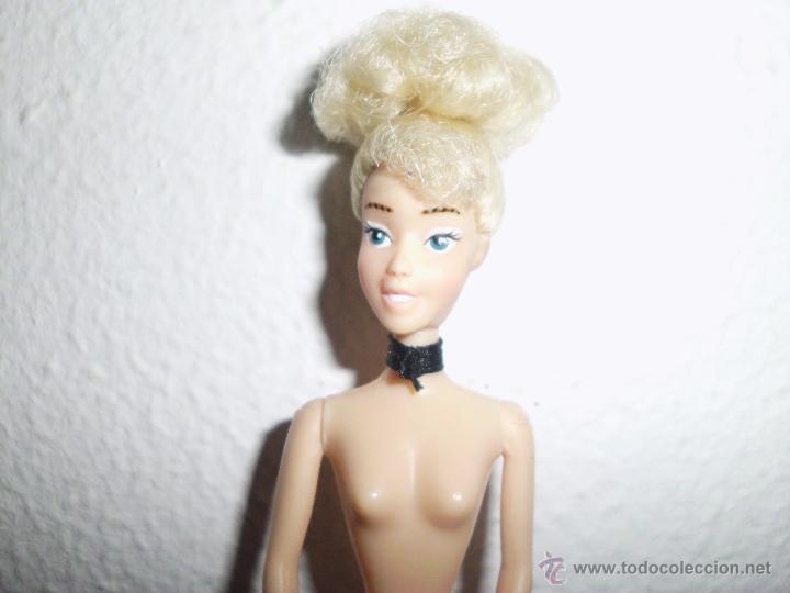 Mu&ntilde;ecas modernas: peque&ntilde;a mu&ntilde;eca princesa disney la cenicienta - Foto 1
