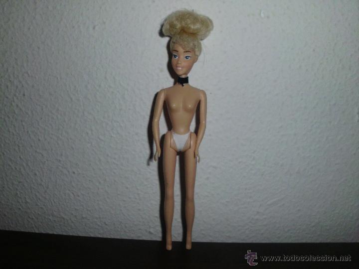 Mu&ntilde;ecas modernas: peque&ntilde;a mu&ntilde;eca princesa disney la cenicienta - Foto 2