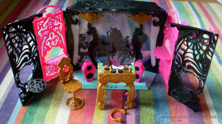 monster high party lounge