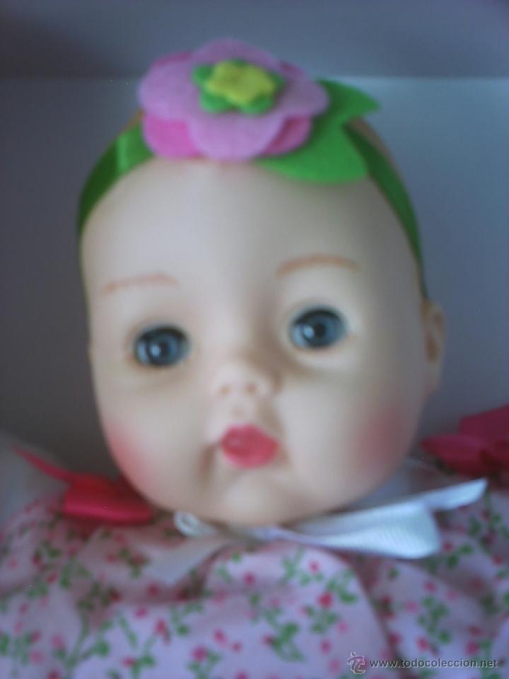 Mu&ntilde;ecas modernas: MU&Ntilde;ECA BEBE MADAME ALEXANDER HUGGABLE HUGGUMS. - Foto 4