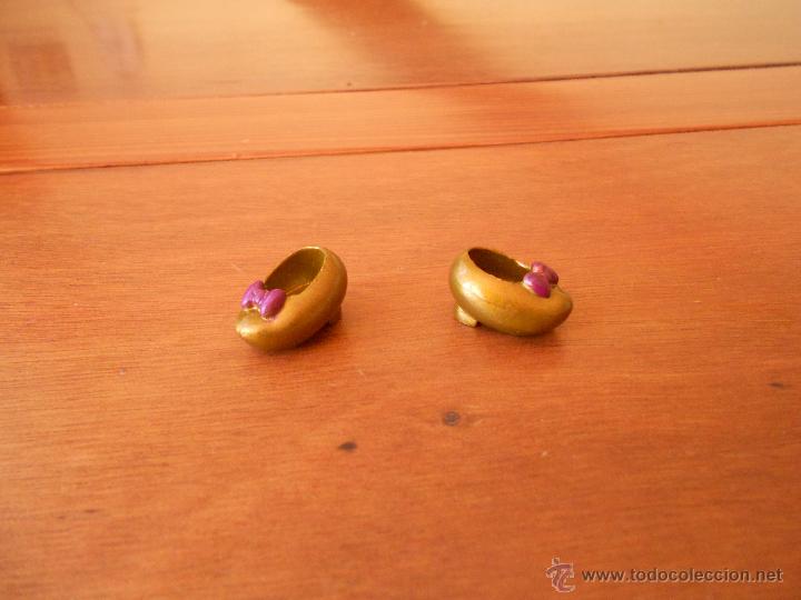 Mu&ntilde;ecas modernas: ZAPATOS DE MU&Ntilde;ECA SIN IDENTIFICAR - Foto 2