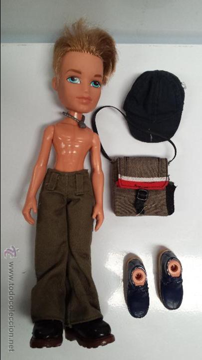Mu&ntilde;ecas modernas: MU&Ntilde;ECO CON COMPLEMENTOS MGA ENTERTAINMENT 2002 - - Foto 1