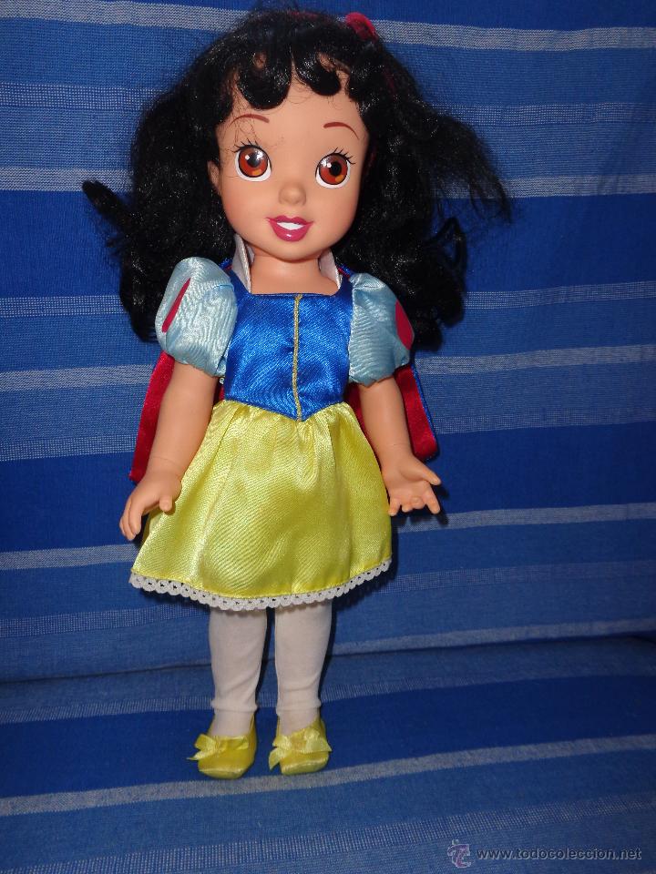 Disney Bonita Muneca Blancanieves Disney Mide Sold At Auction