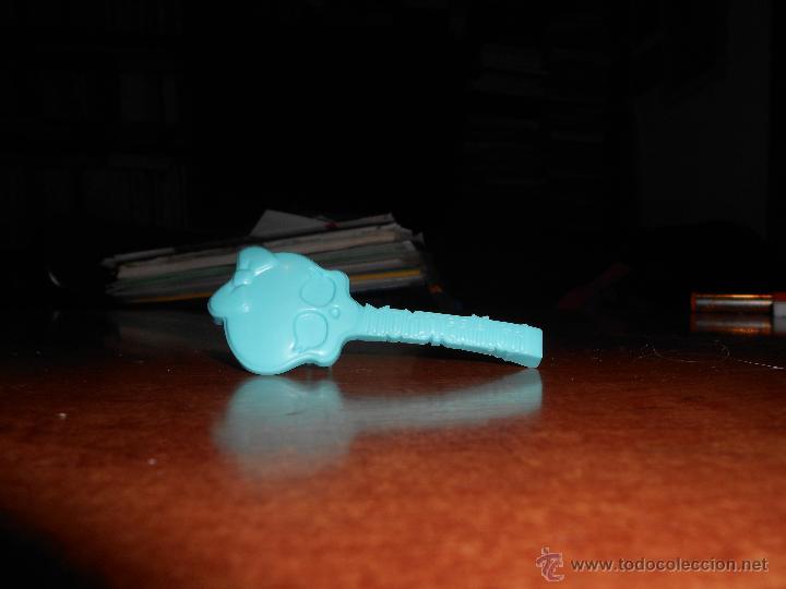 Mu&ntilde;ecas modernas: COMPLEMENTO DE MU&Ntilde;ECA MONSTER HIGH: GUITARRA-PEINE - Foto 1