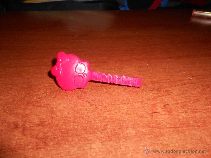 Mu&ntilde;ecas modernas: COMPLEMENTO DE MU&Ntilde;ECA MONSTER HIGH: GUITARRA-PEINE - Foto 1