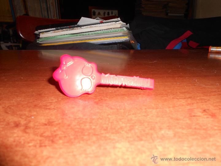 Mu&ntilde;ecas modernas: COMPLEMENTO DE MU&Ntilde;ECA MONSTER HIGH: GUITARRA-PEINE - Foto 4