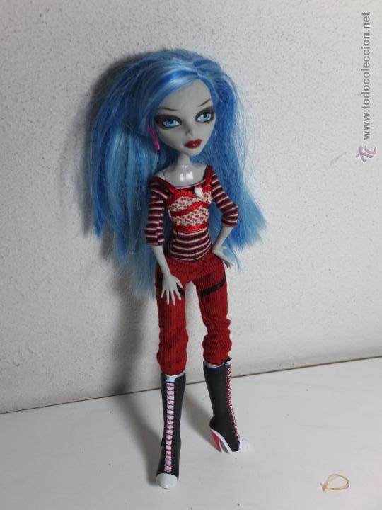 ghoulia monster high muñeca