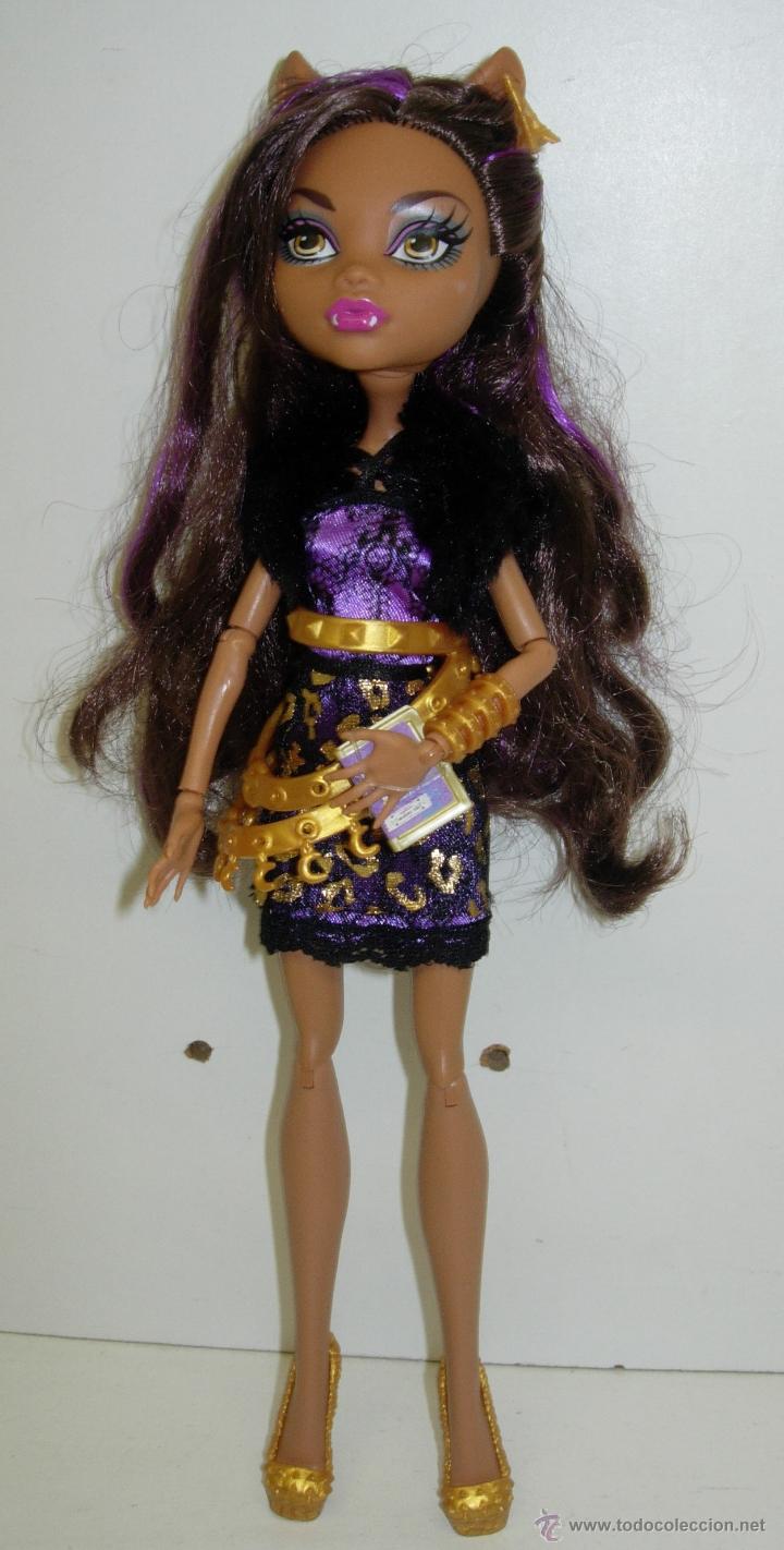 scaris clawdeen