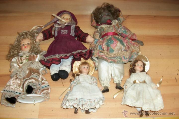 Mu&ntilde;ecas modernas: LOTE DE 5 MU&Ntilde;ECAS - Foto 1