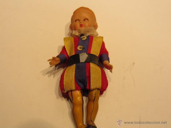 Mu&ntilde;ecas modernas: mu&ntilde;eco de celuloide - Foto 1