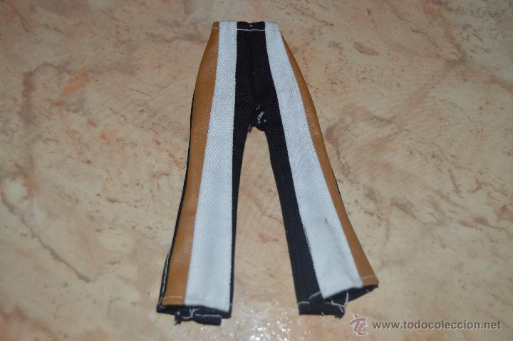 Mu&ntilde;ecas modernas: precioso pantalon de mu&ntilde;eca bratz - Foto 1