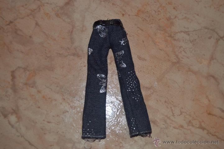 Mu&ntilde;ecas modernas: precioso pantalon de mu&ntilde;eca bratz - Foto 1