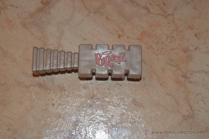 Mu&ntilde;ecas modernas: peine  de mu&ntilde;eca bratz accesorios - Foto 1