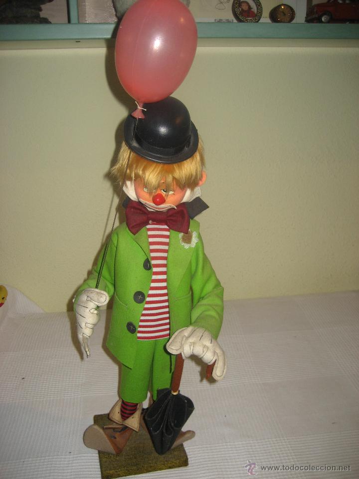 Mu&ntilde;ecas modernas: PAYASO CON PEANA. - Foto 1
